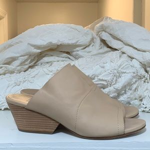 Eileen Fisher leather wedge